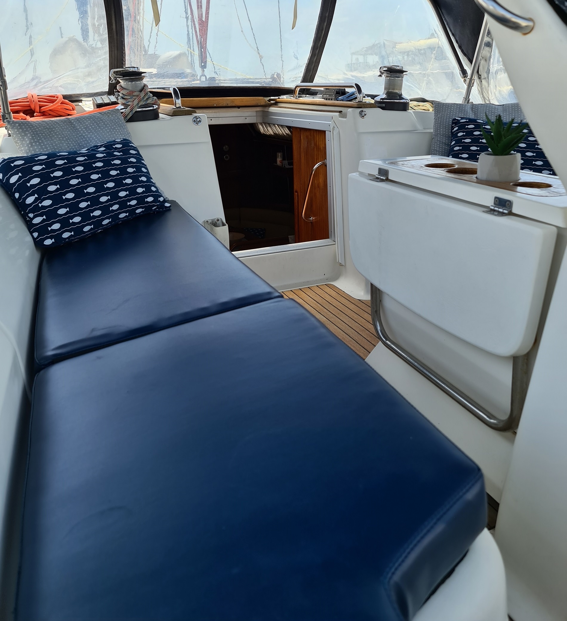 Bavaria 42 — photo 2