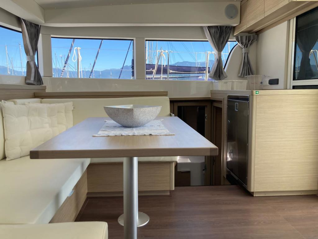 Lagoon 40 — photo 15