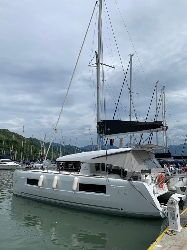 Lagoon 40 — photo 8