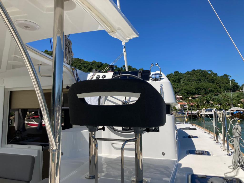 Lagoon 40 — photo 7
