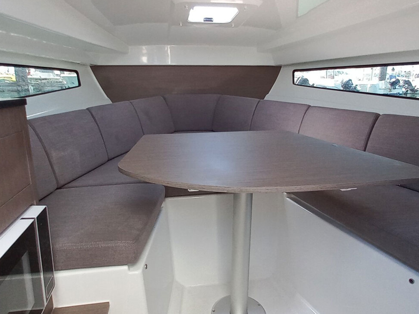 Beneteau Flyer 8 Sundeck — photo 5