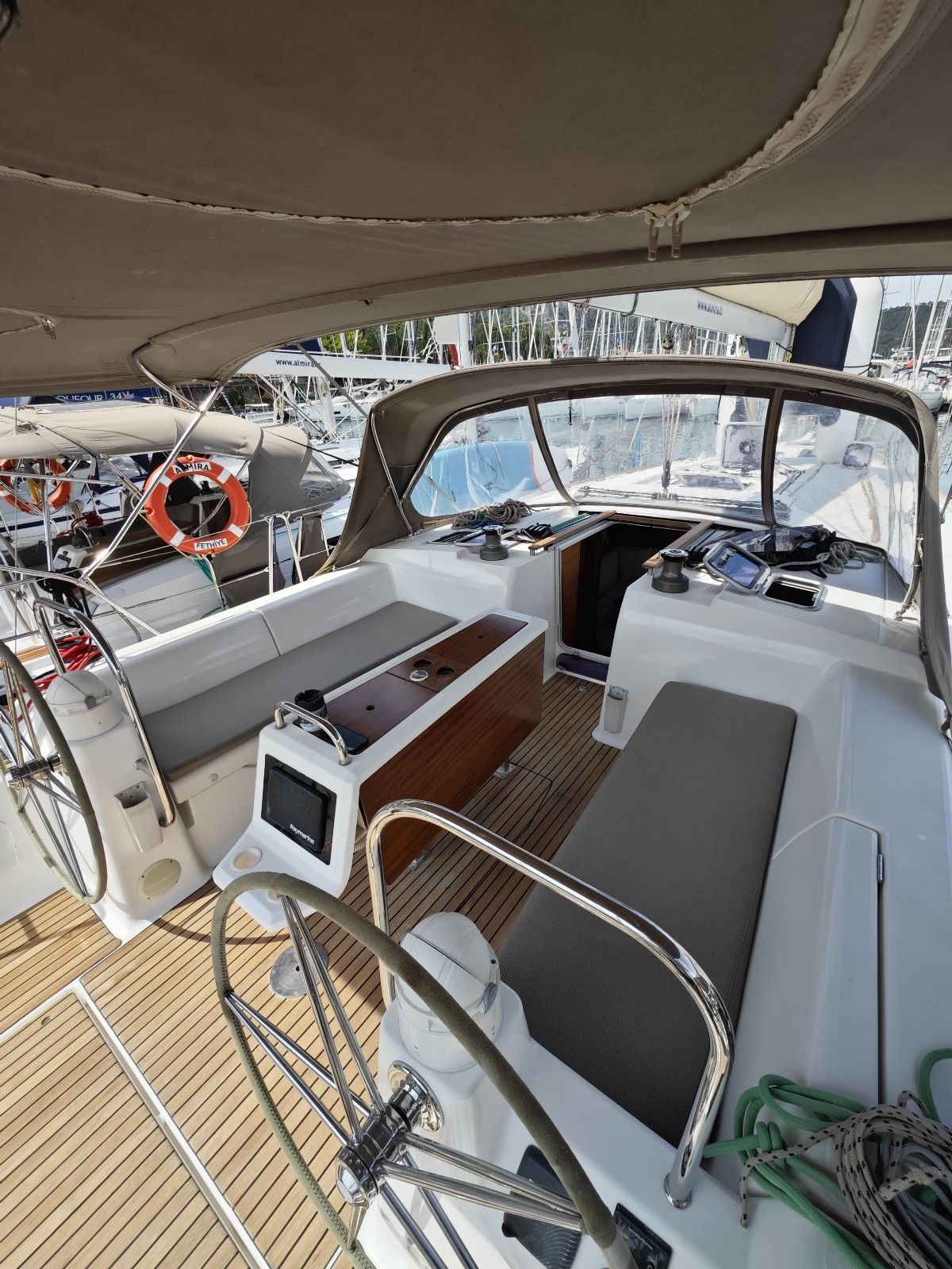 Dufour 450 Grand Large — photo 12