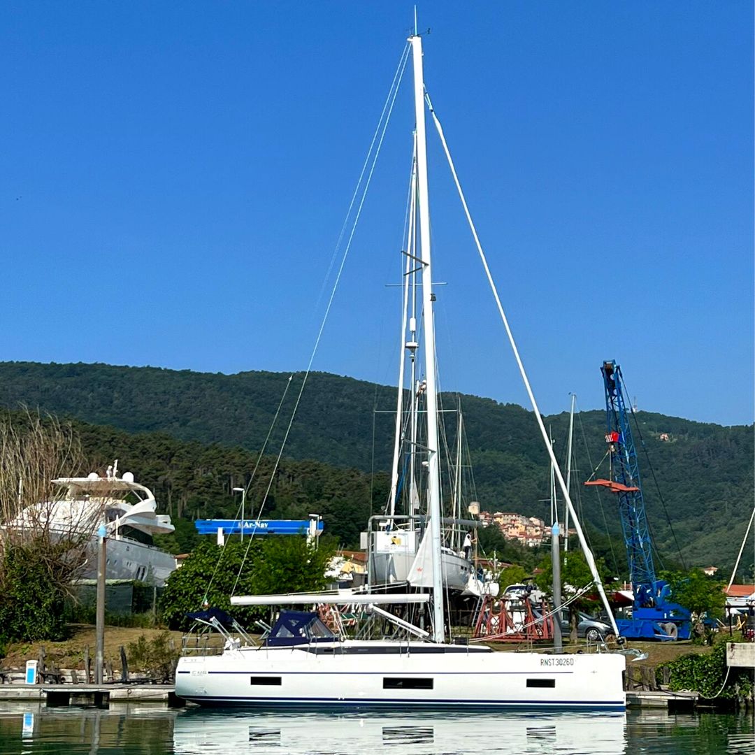 Bavaria C45 — photo 16