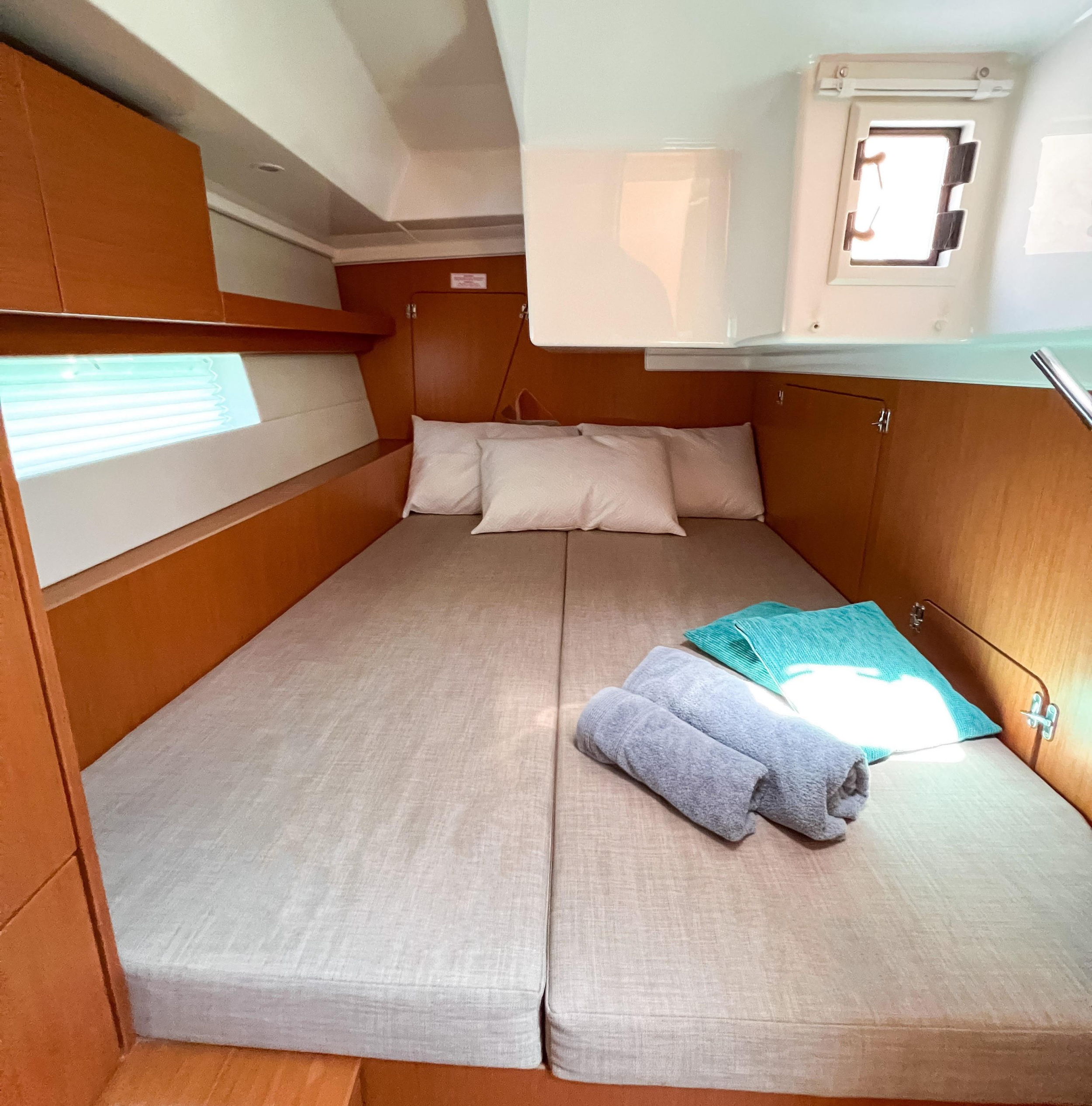 Bavaria C45 — photo 5