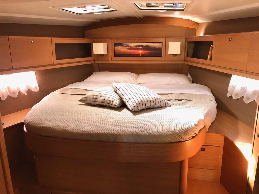 Dufour 450 Grand Large — photo 6