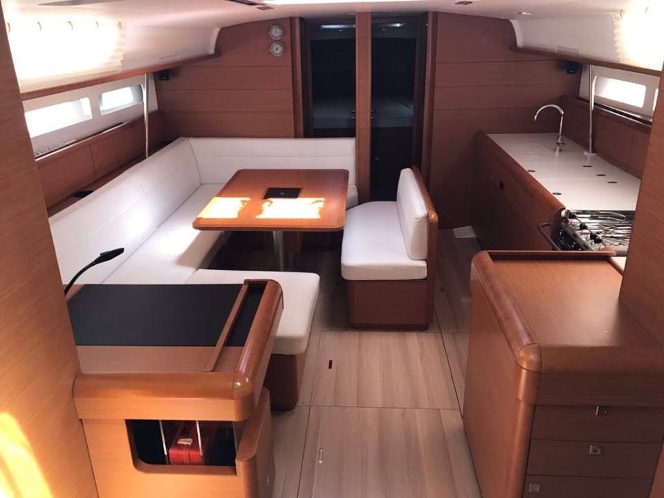 Sun Odyssey 519 - 5 cabs — photo 3