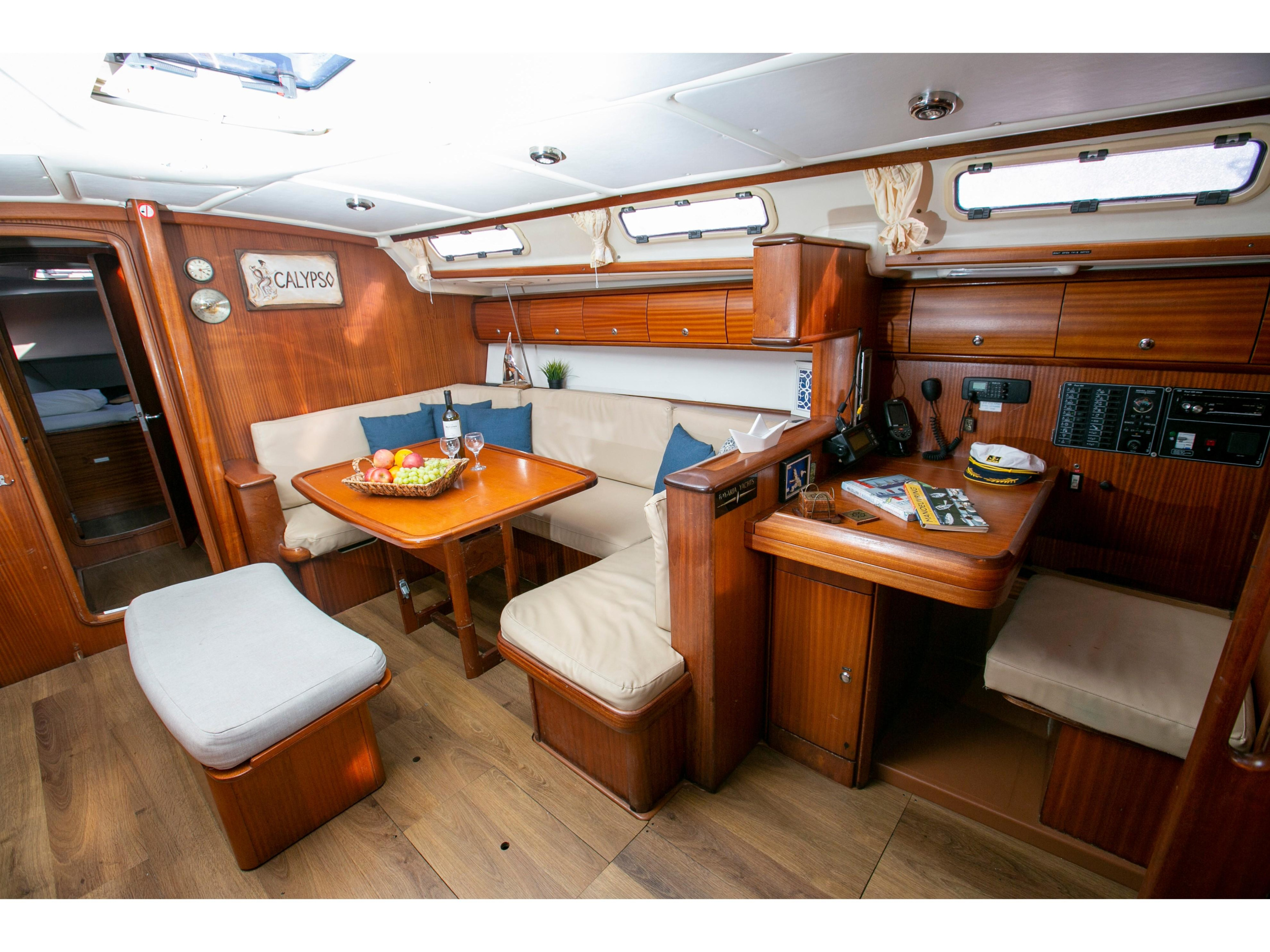 Bavaria 44 — photo 13