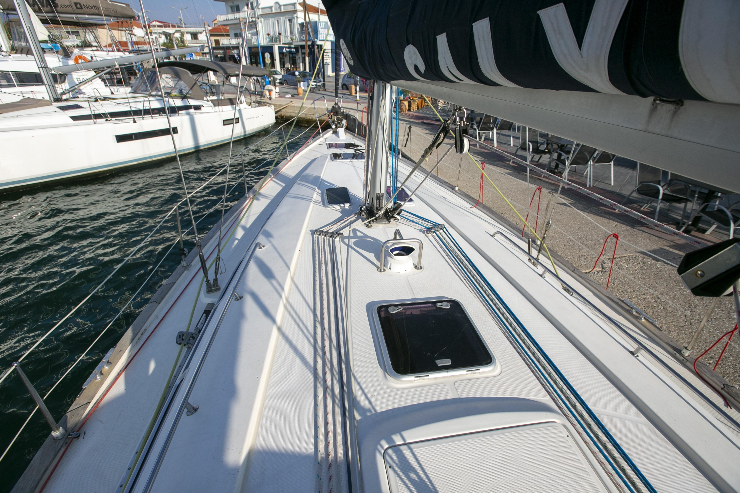 Bavaria 44 — photo 14
