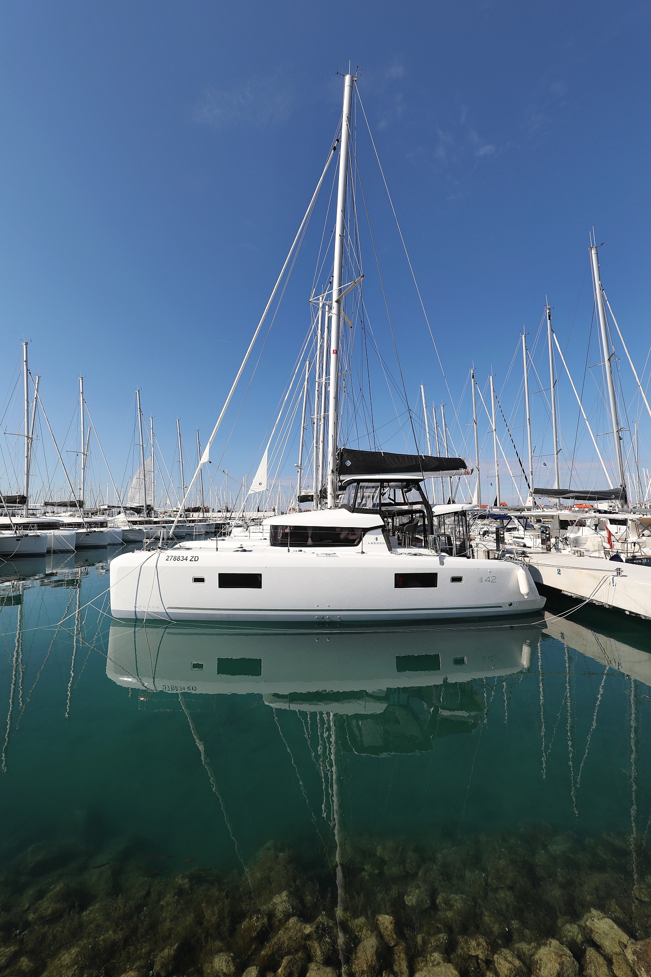Lagoon 42 — photo 28