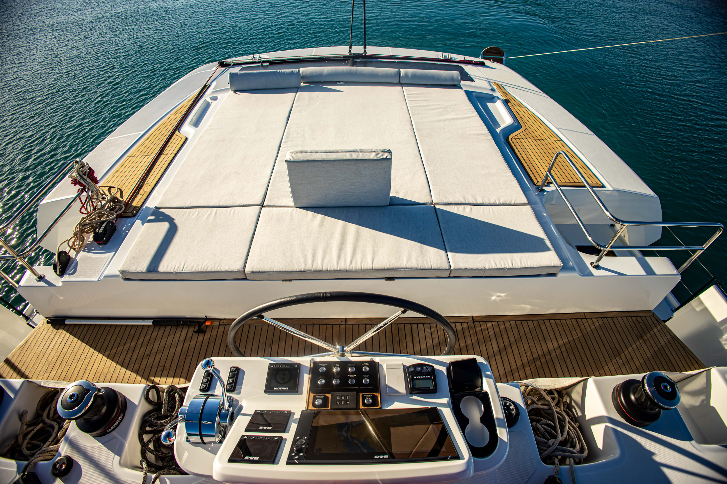 Lagoon 50 — photo 7