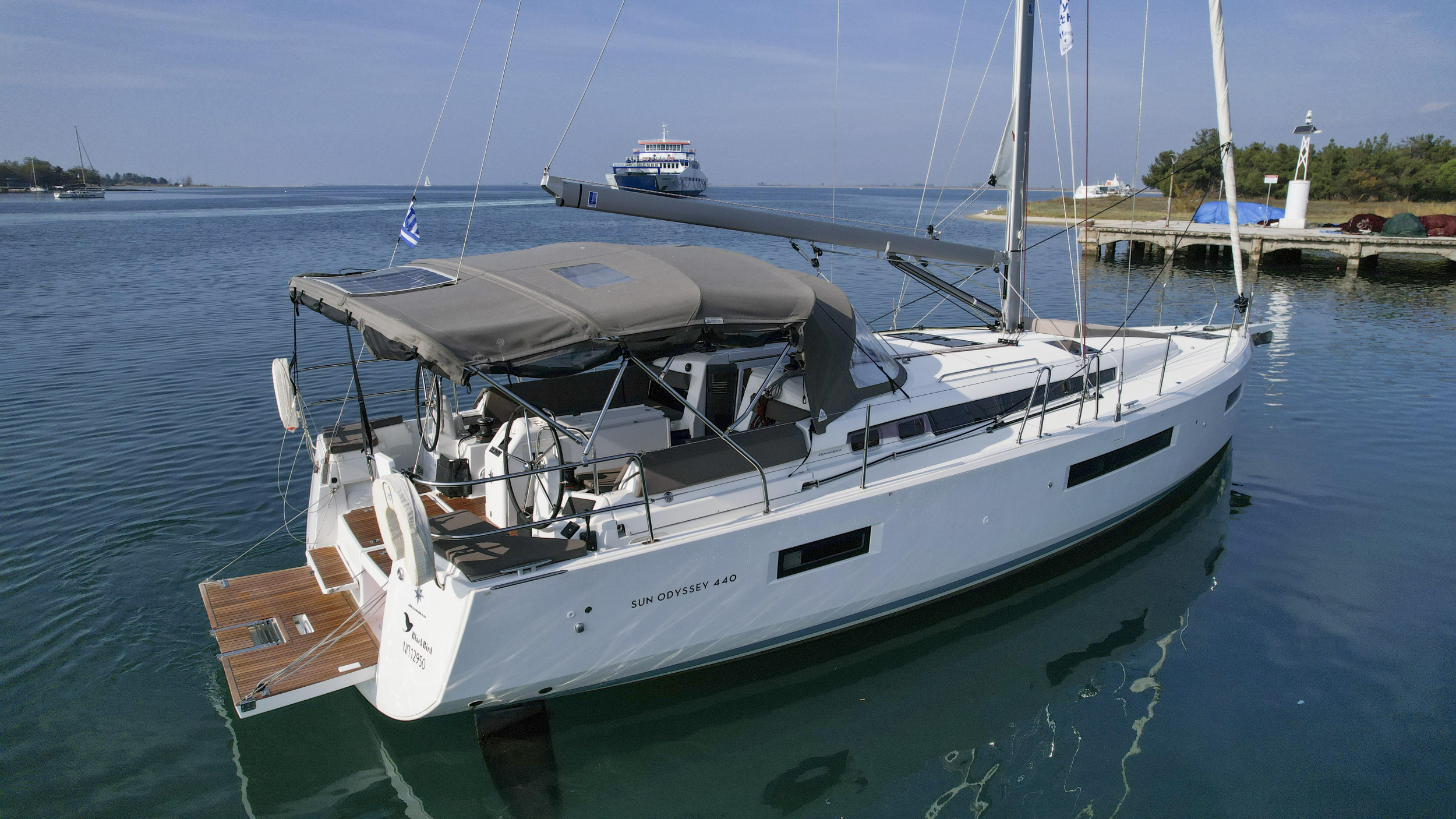 Sun Odyssey 440 — photo 2