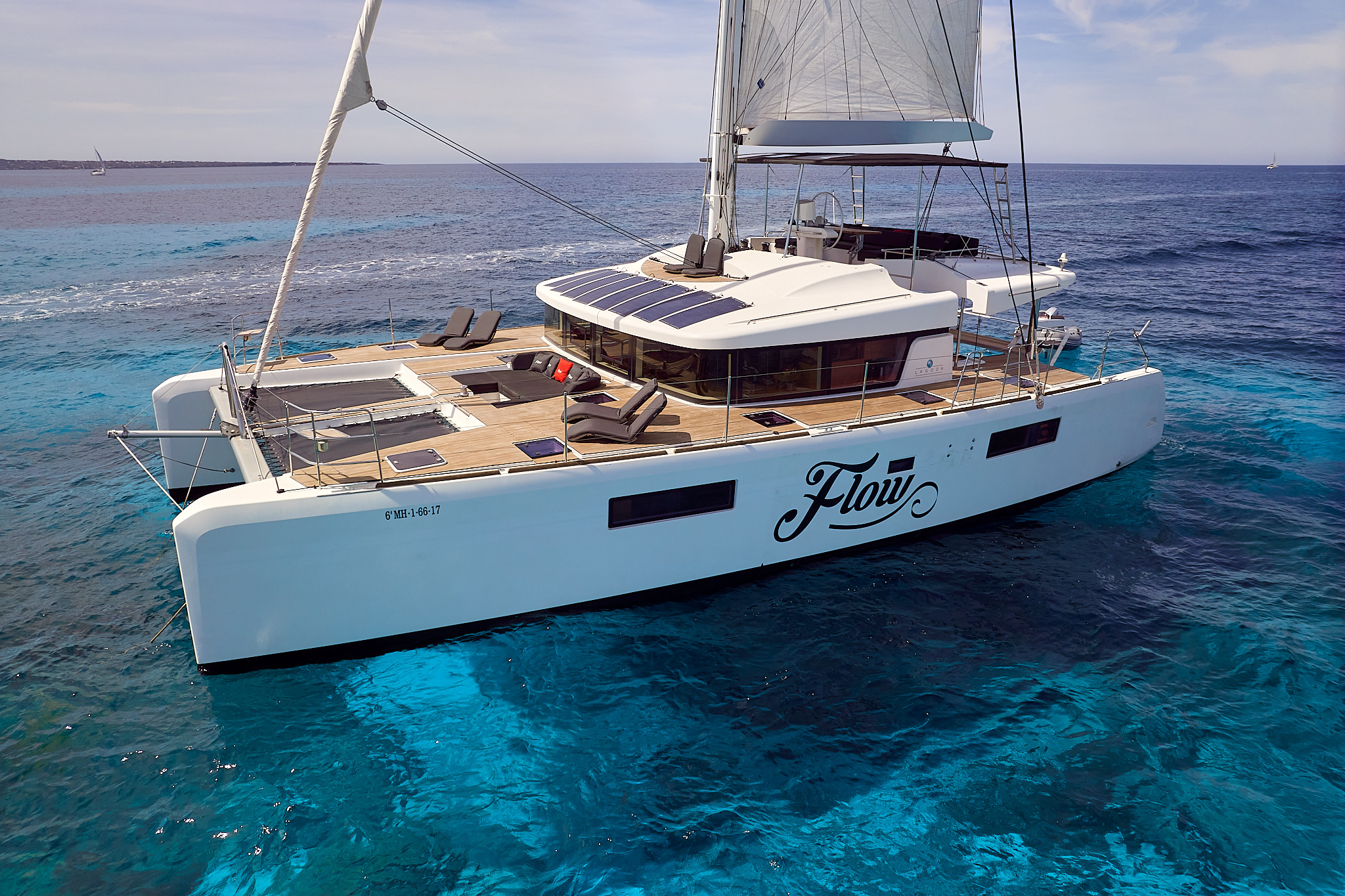 Lagoon 52 — photo 26