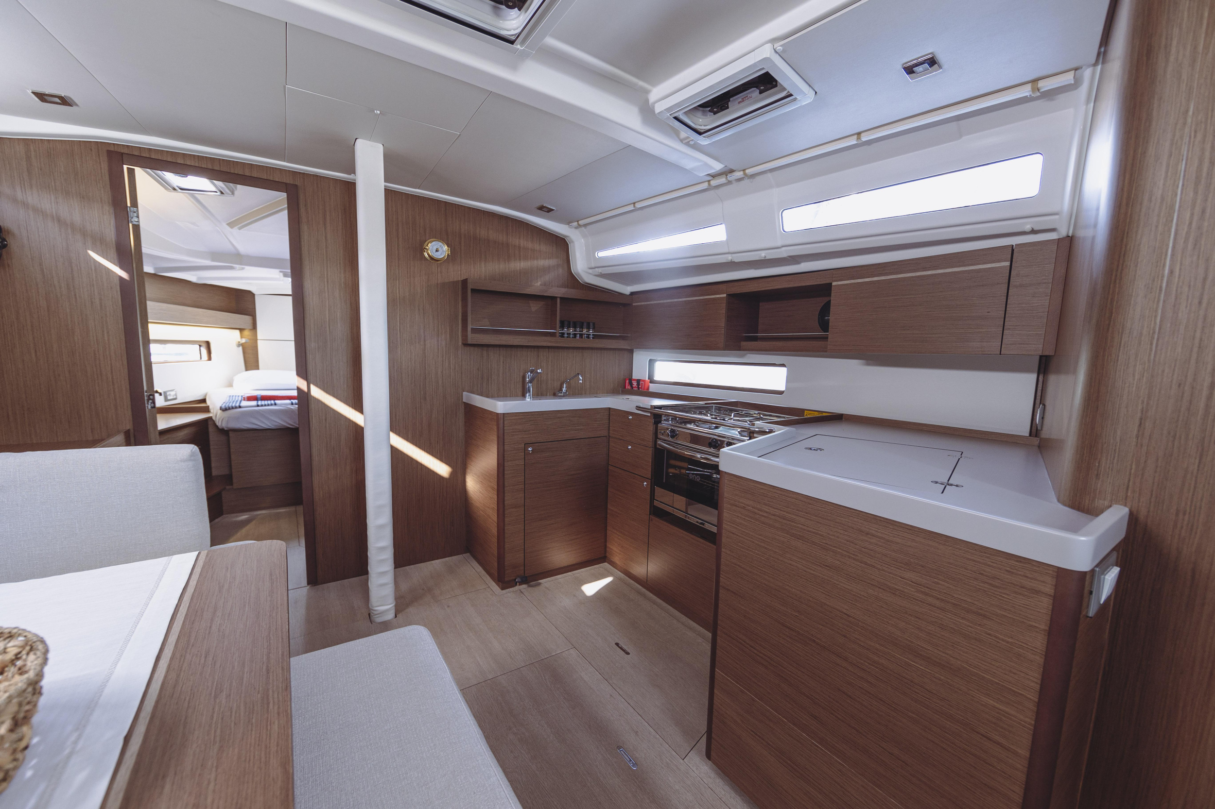 Oceanis 40.1 — photo 11