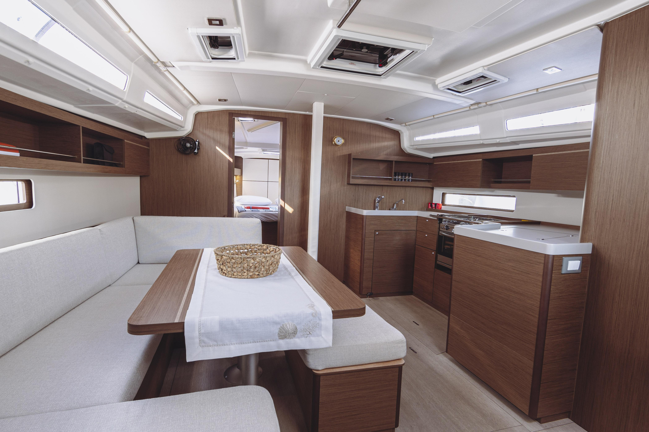 Oceanis 40.1 — photo 2