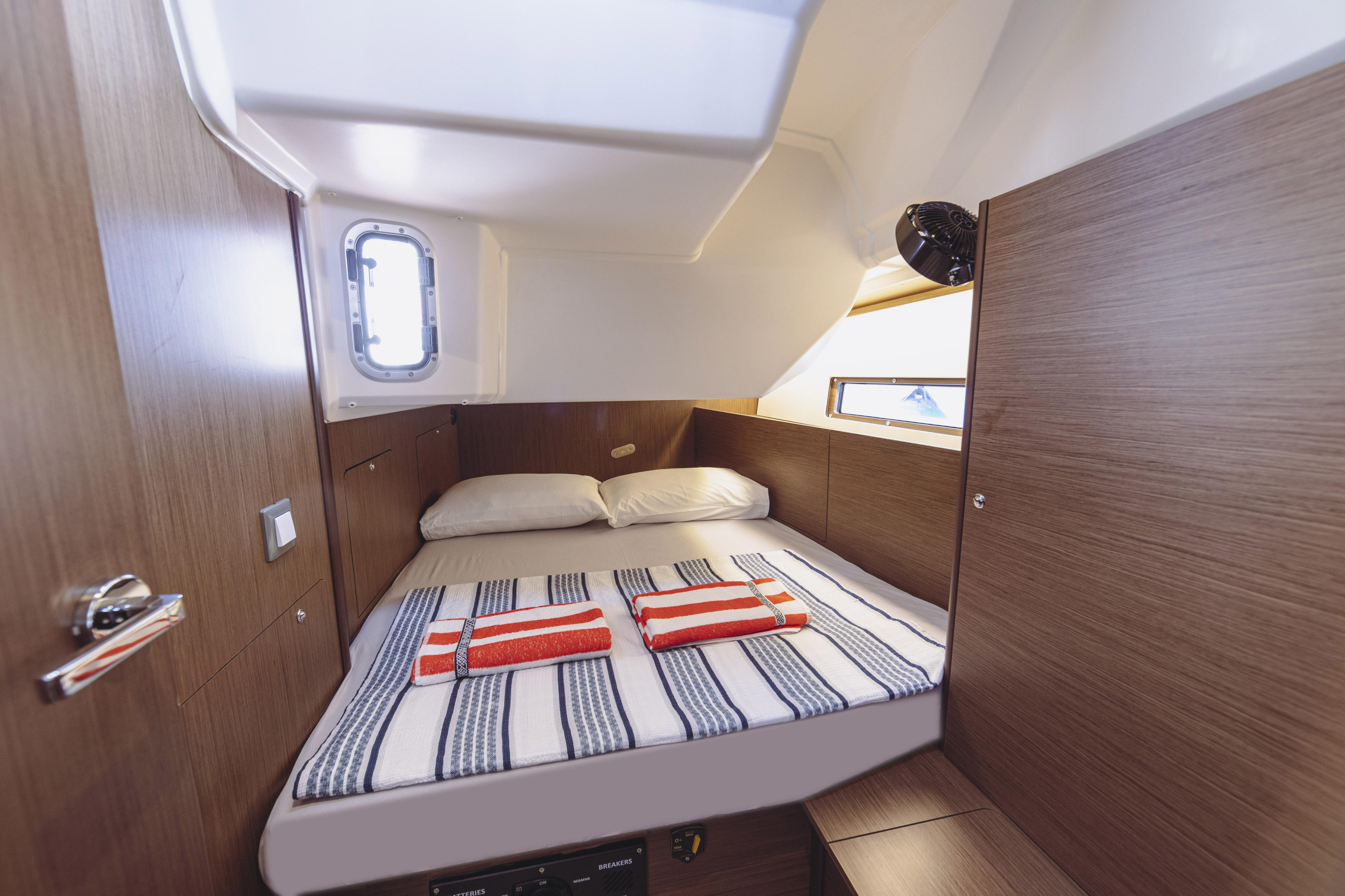 Oceanis 40.1 — photo 13