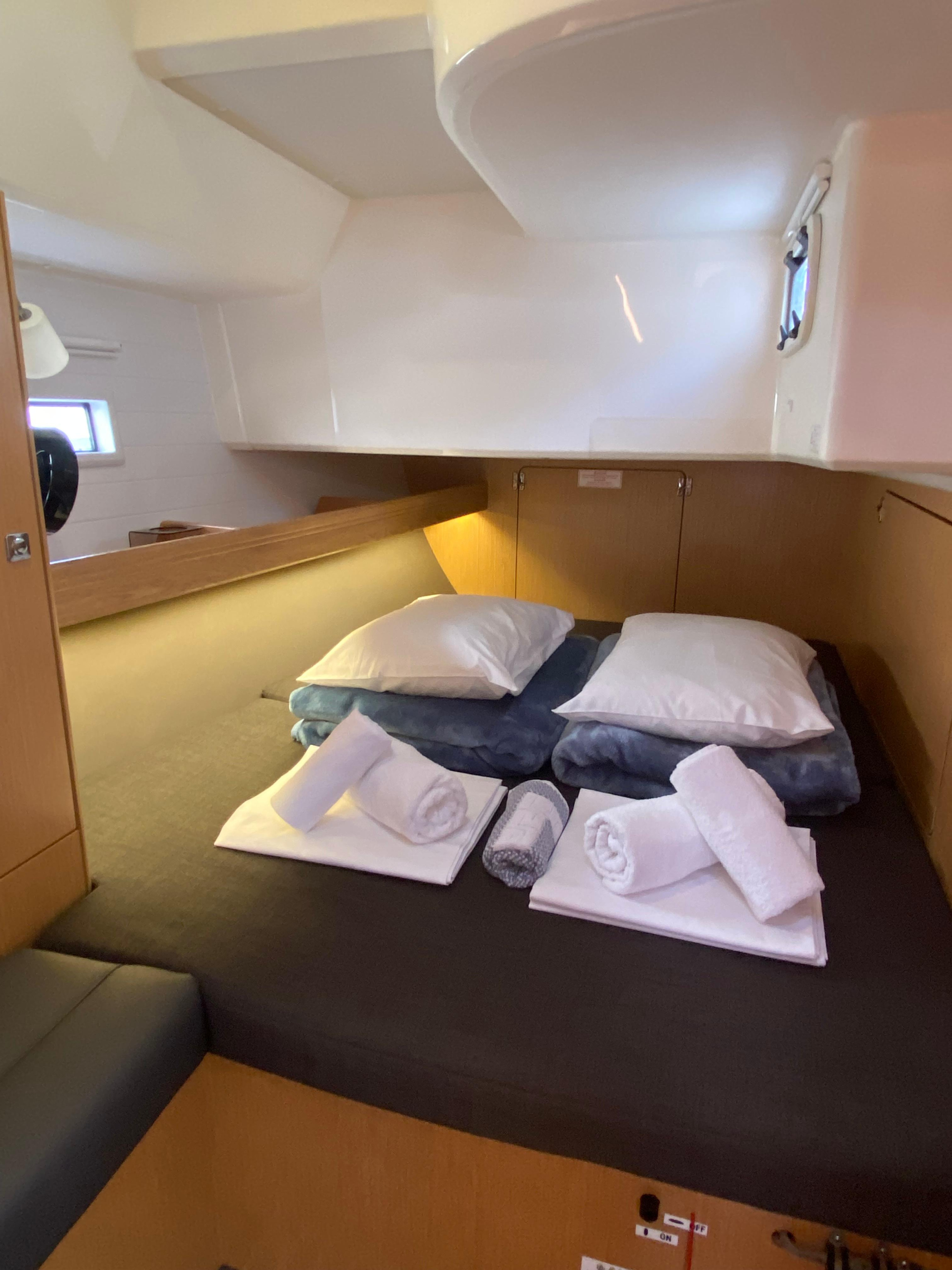 Bavaria Cruiser 46 — photo 10
