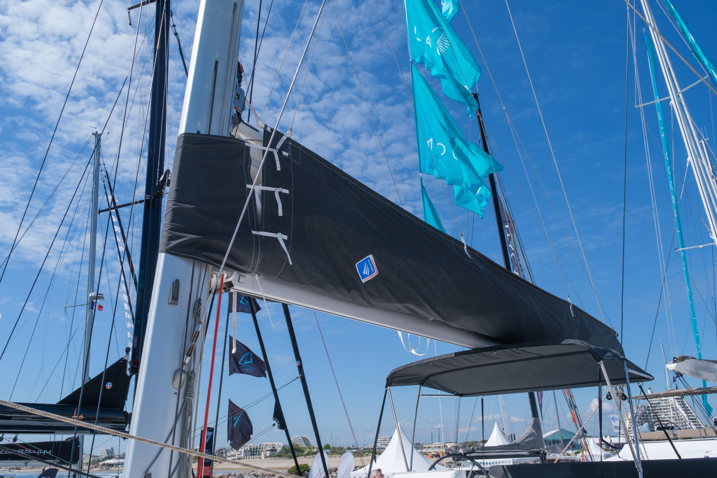 Lagoon 450F — photo 18