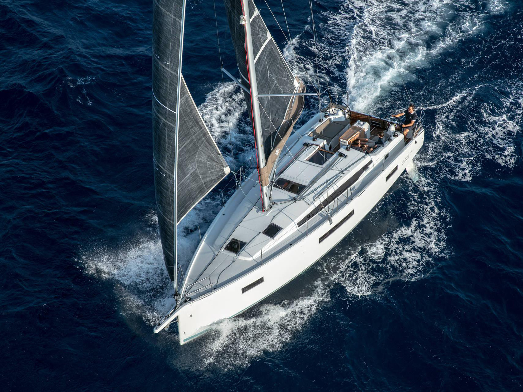Sun Odyssey 410 — photo 1
