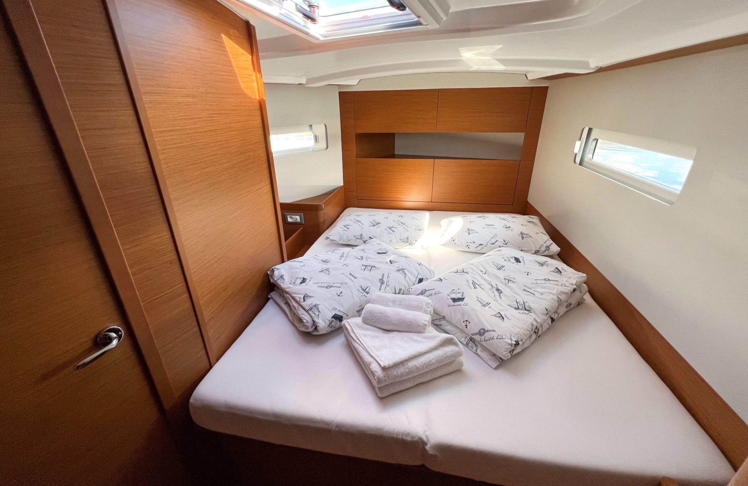 Sun Odyssey 410 — photo 7