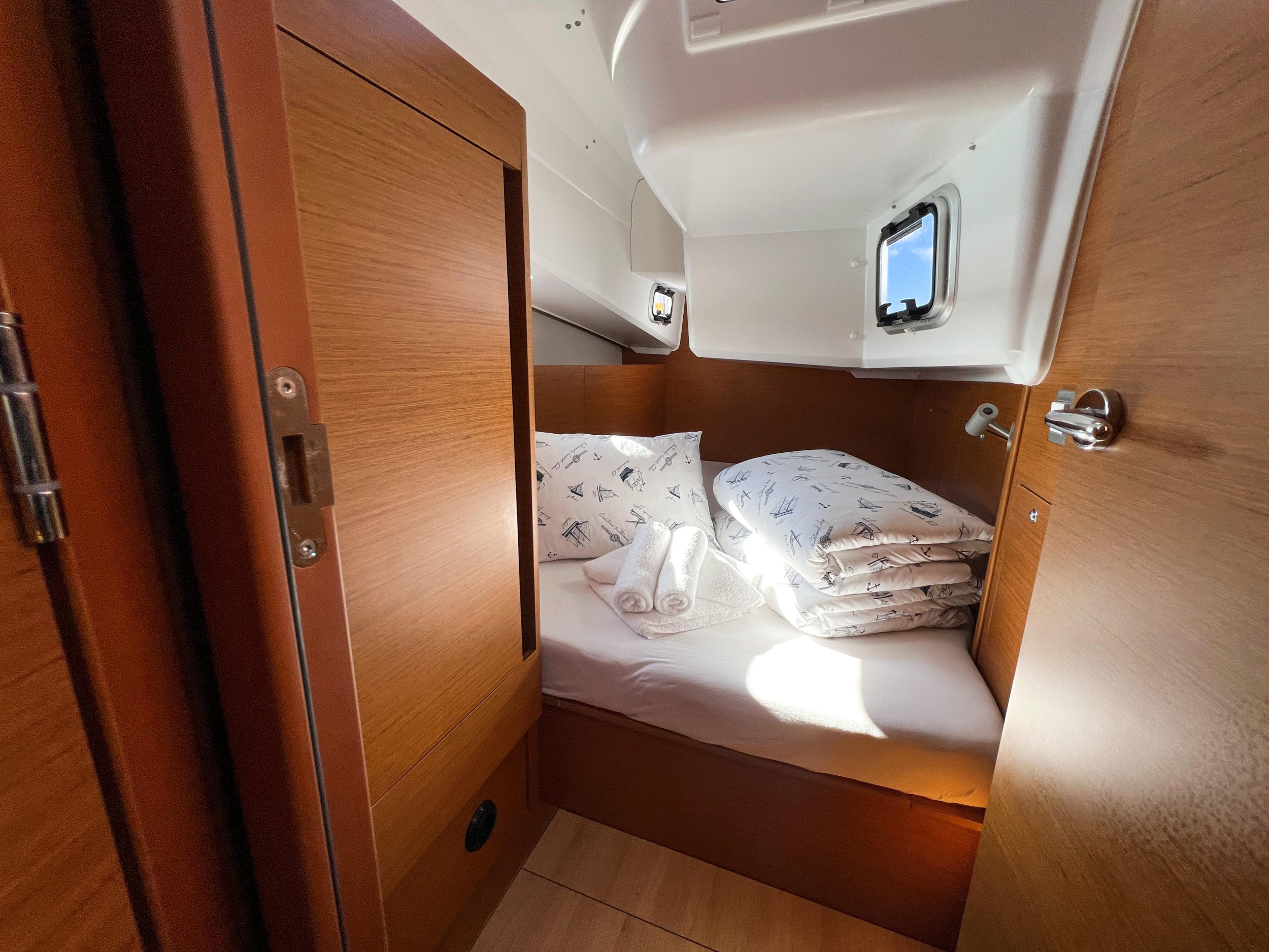 Sun Odyssey 410 — photo 13