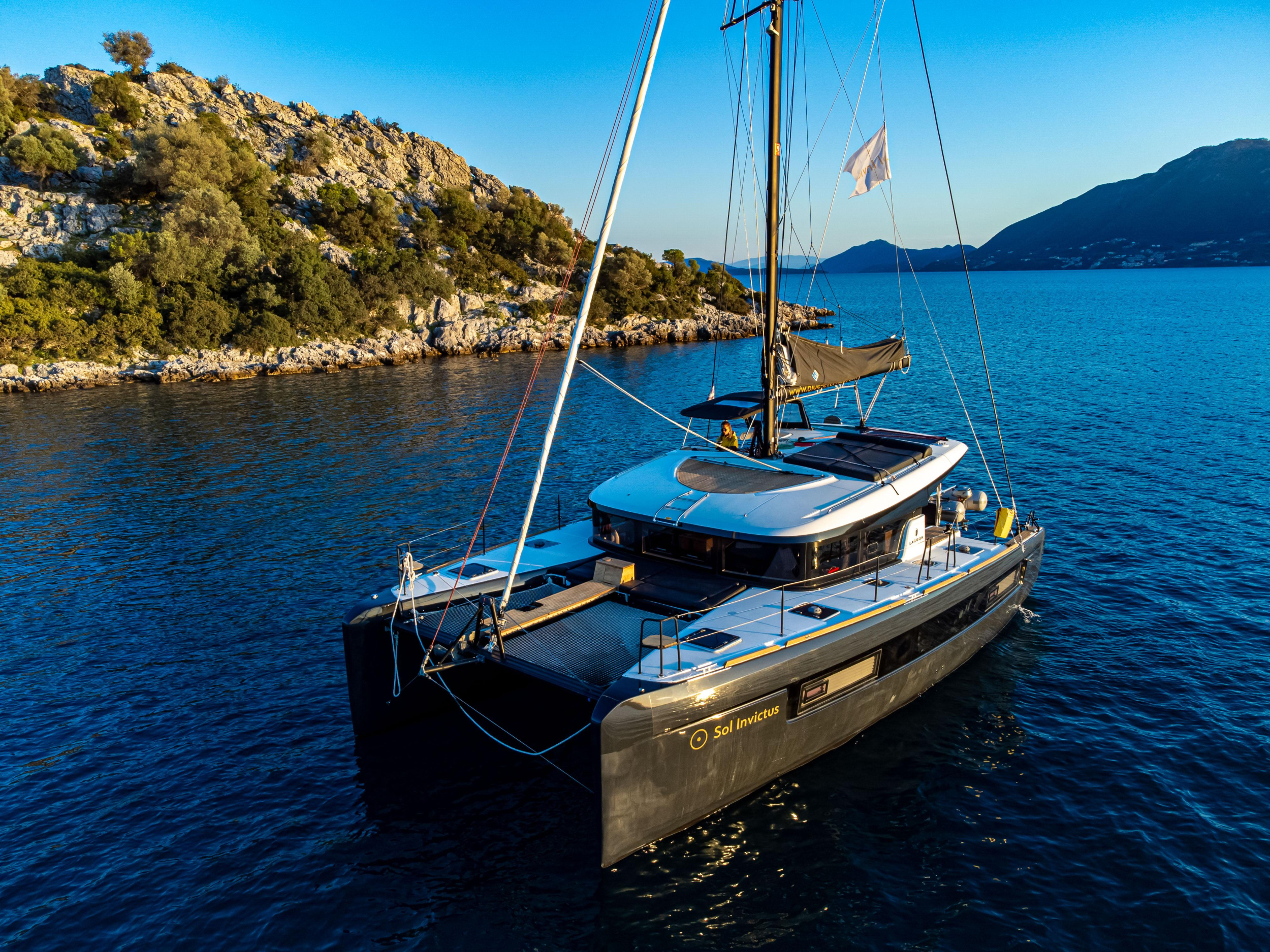 Lagoon 40 — photo 43