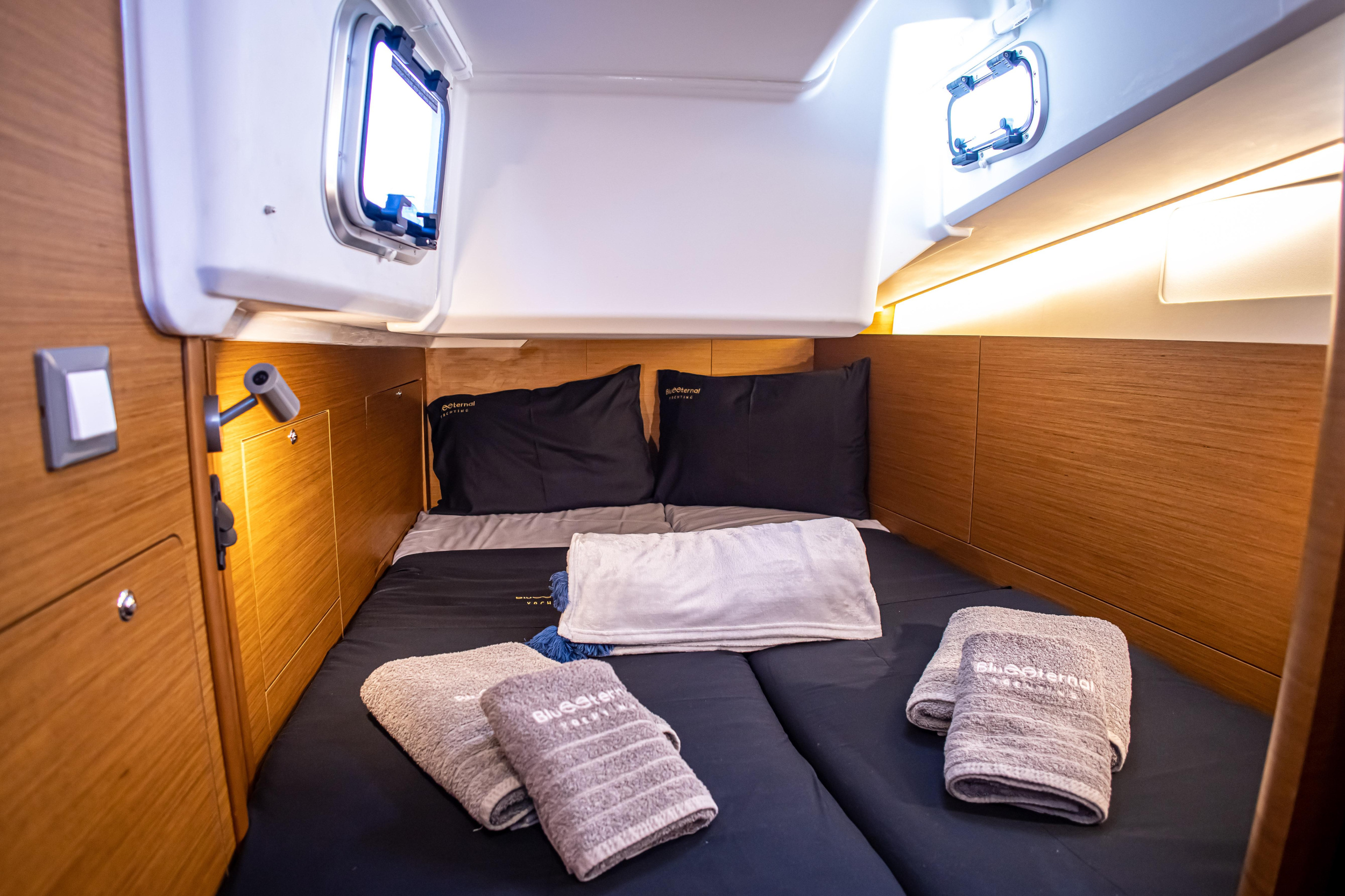 Sun Odyssey 410 — photo 8