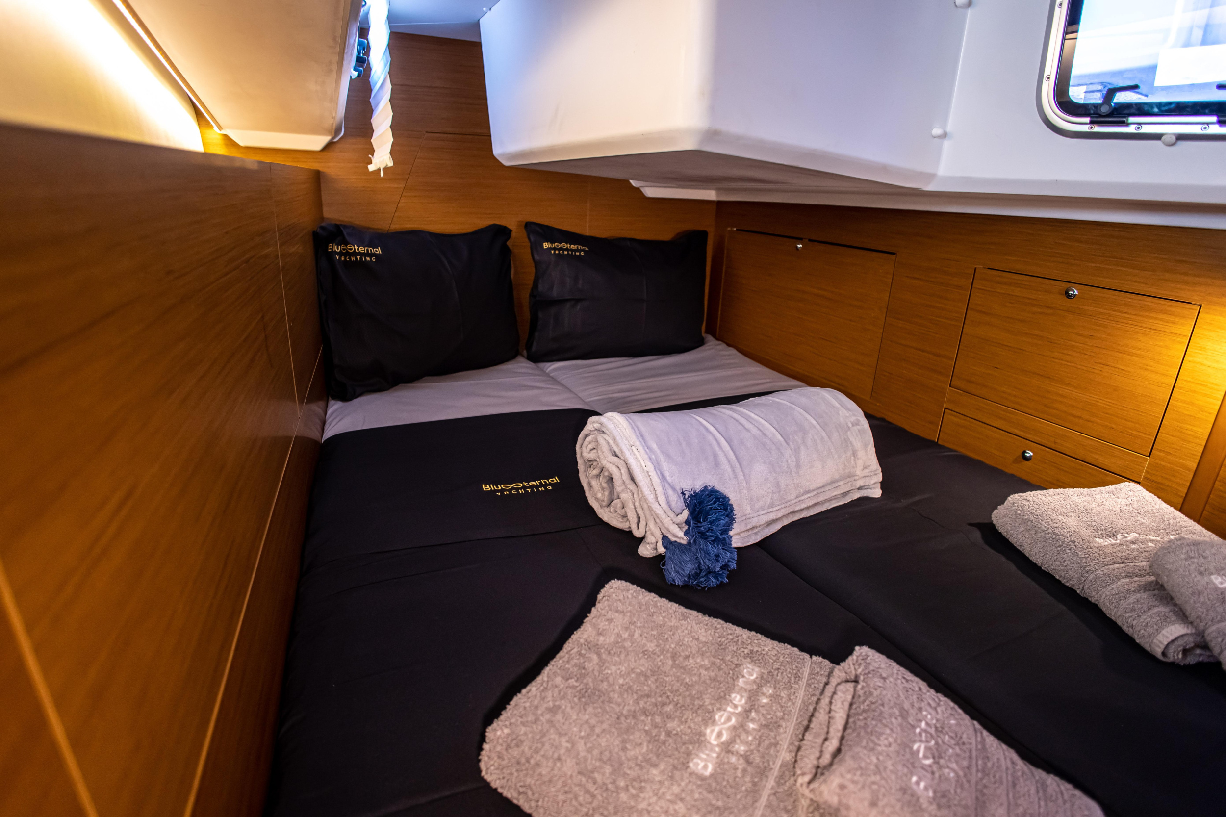 Sun Odyssey 410 — photo 5