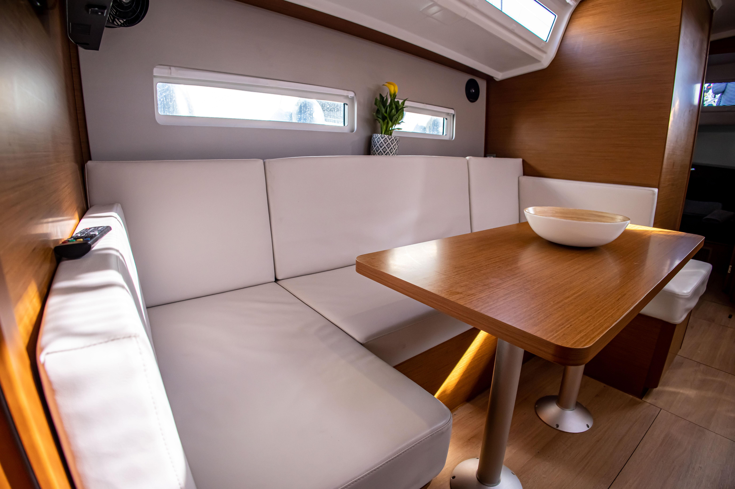 Sun Odyssey 410 — photo 30