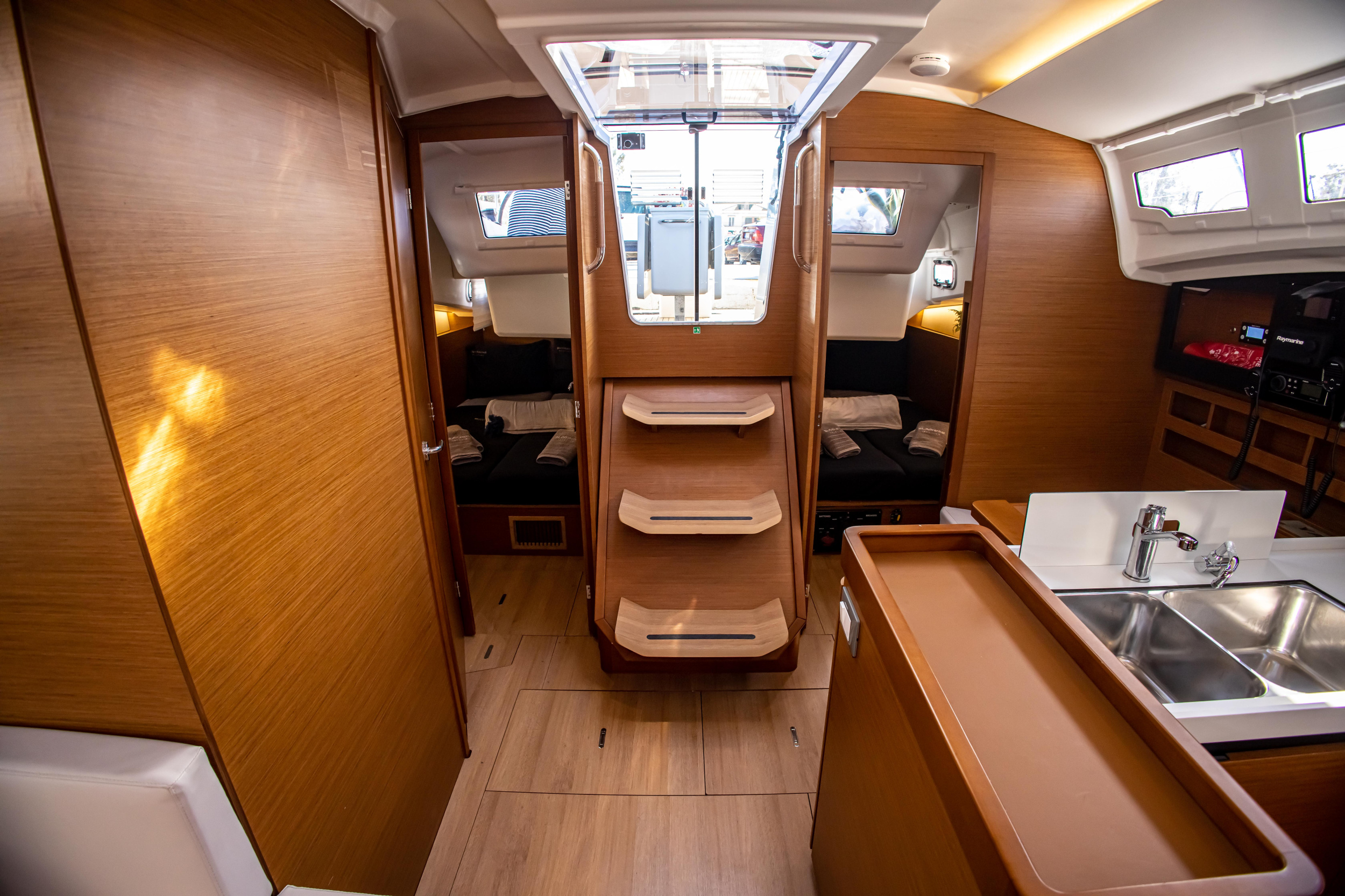 Sun Odyssey 410 — photo 23