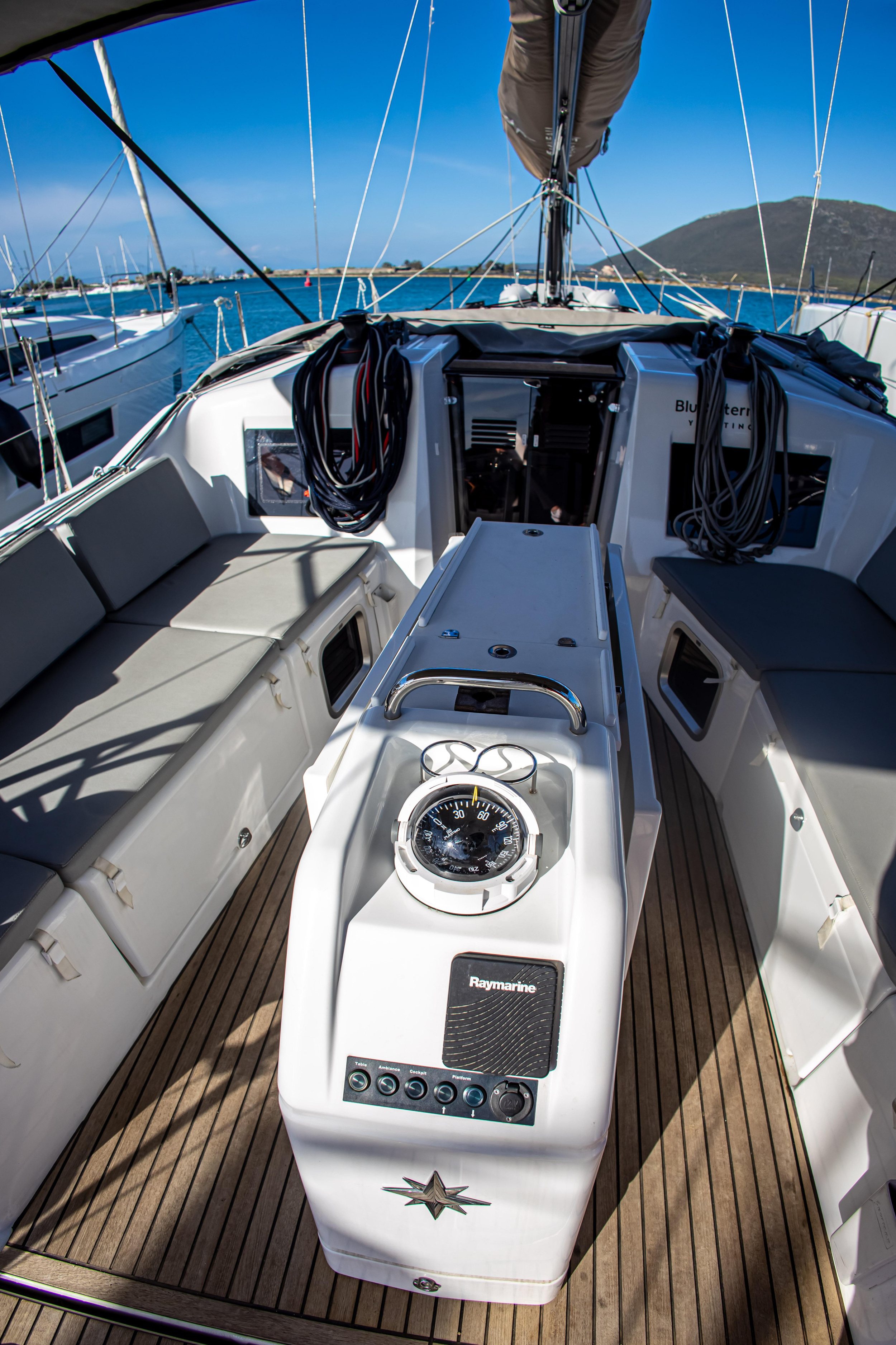 Sun Odyssey 410 — photo 38
