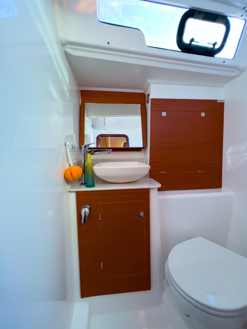 Dufour 390 GL — photo 10