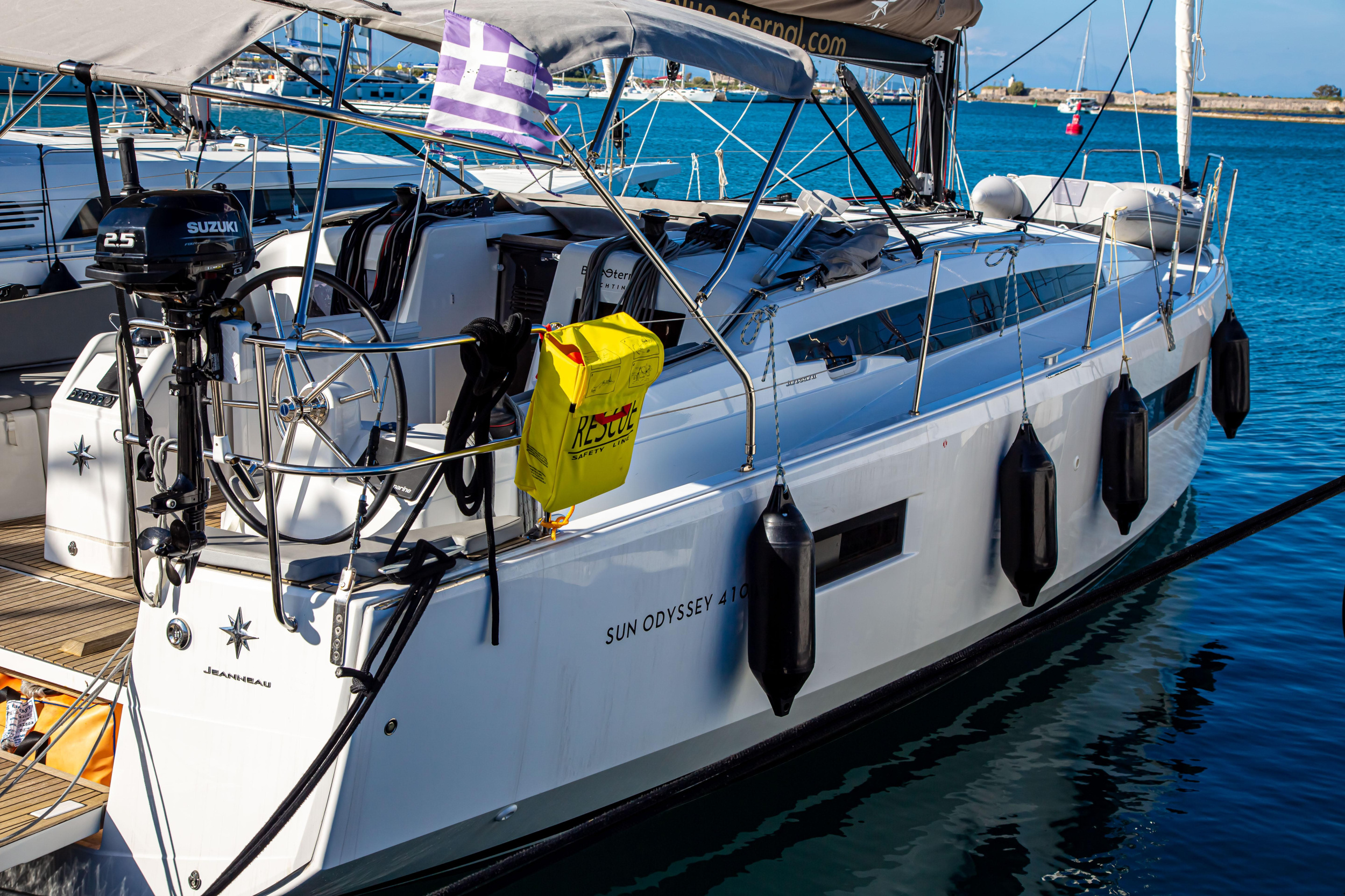 Sun Odyssey 410 — photo 2