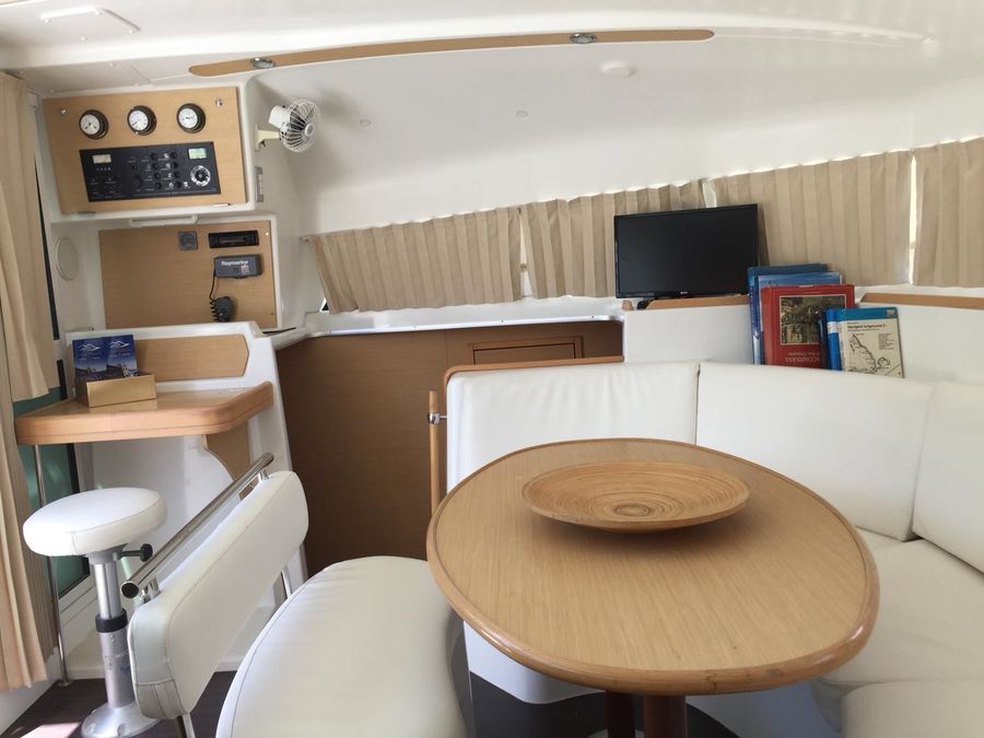 Lagoon 440 — photo 2