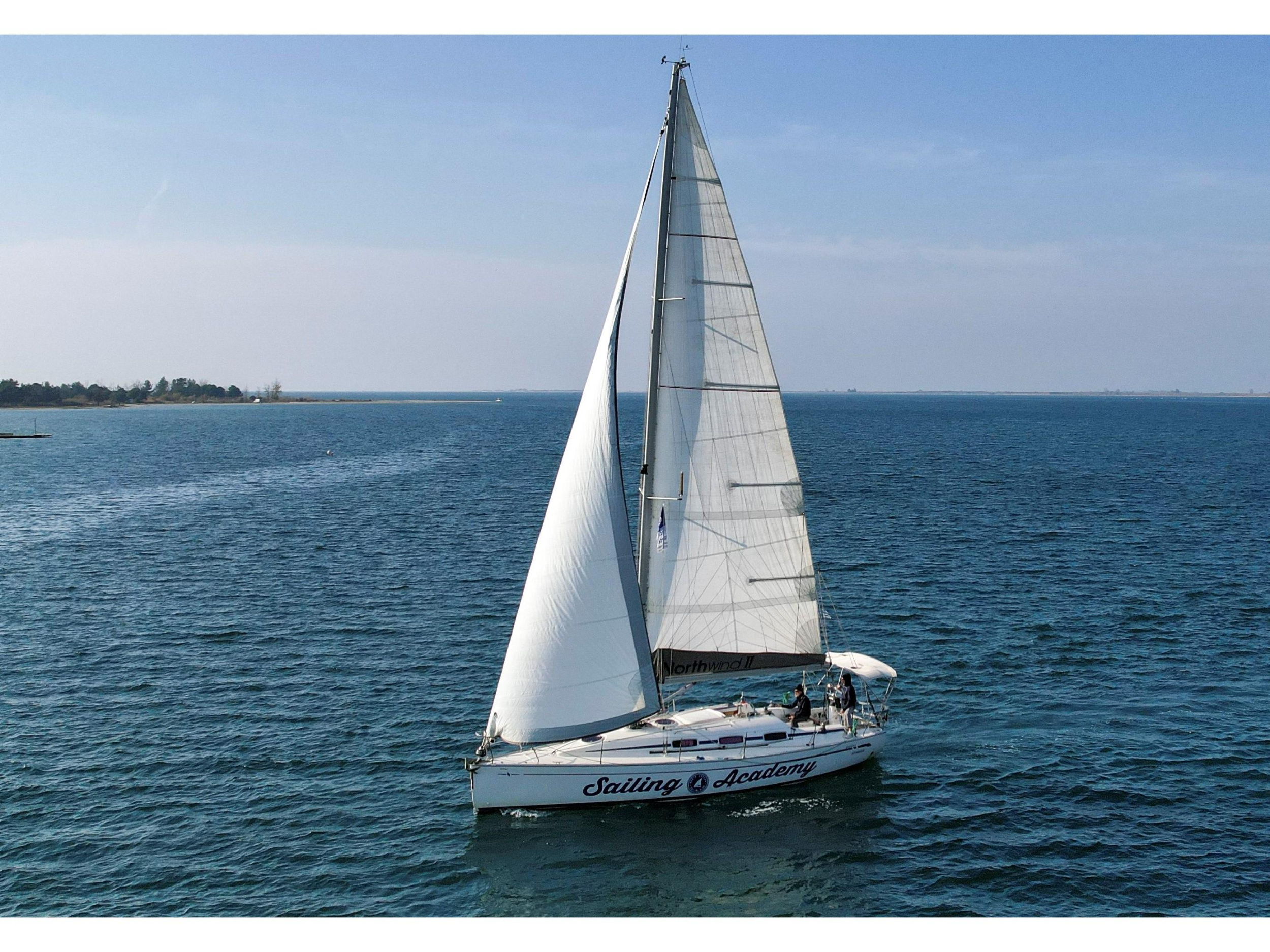 Bavaria 35 Match — photo 1