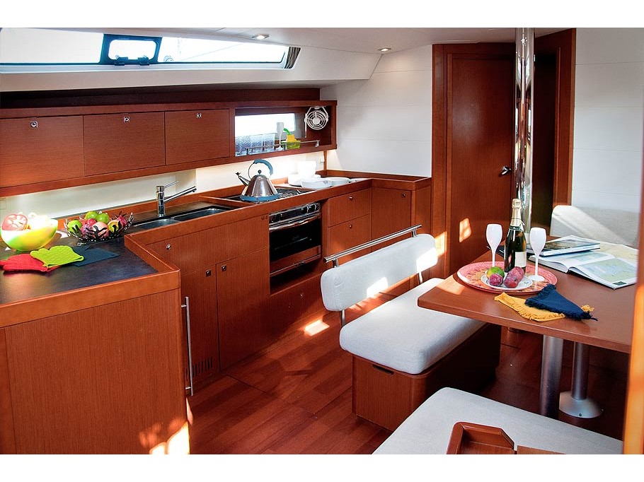 Oceanis 45 — photo 2
