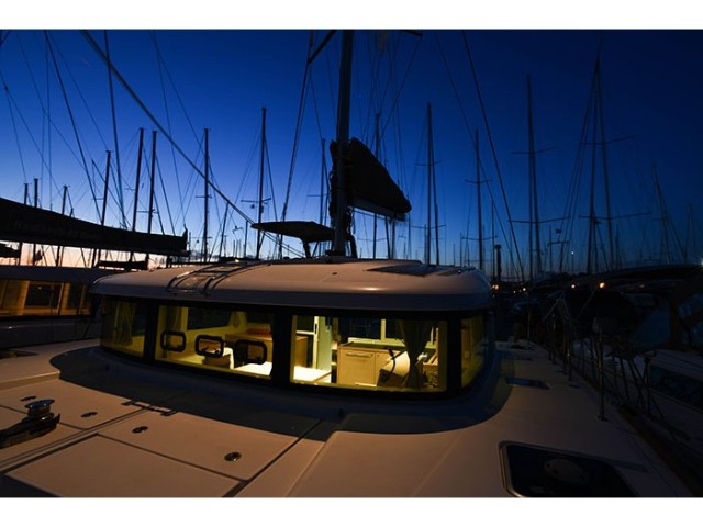 Lagoon 39 — photo 24