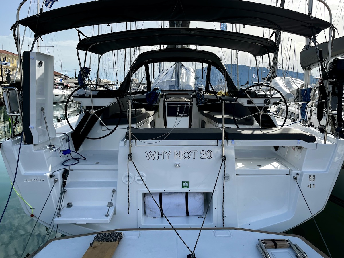 Dufour 41 — photo 1