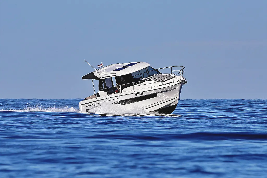 Merry Fisher 895 — photo 2