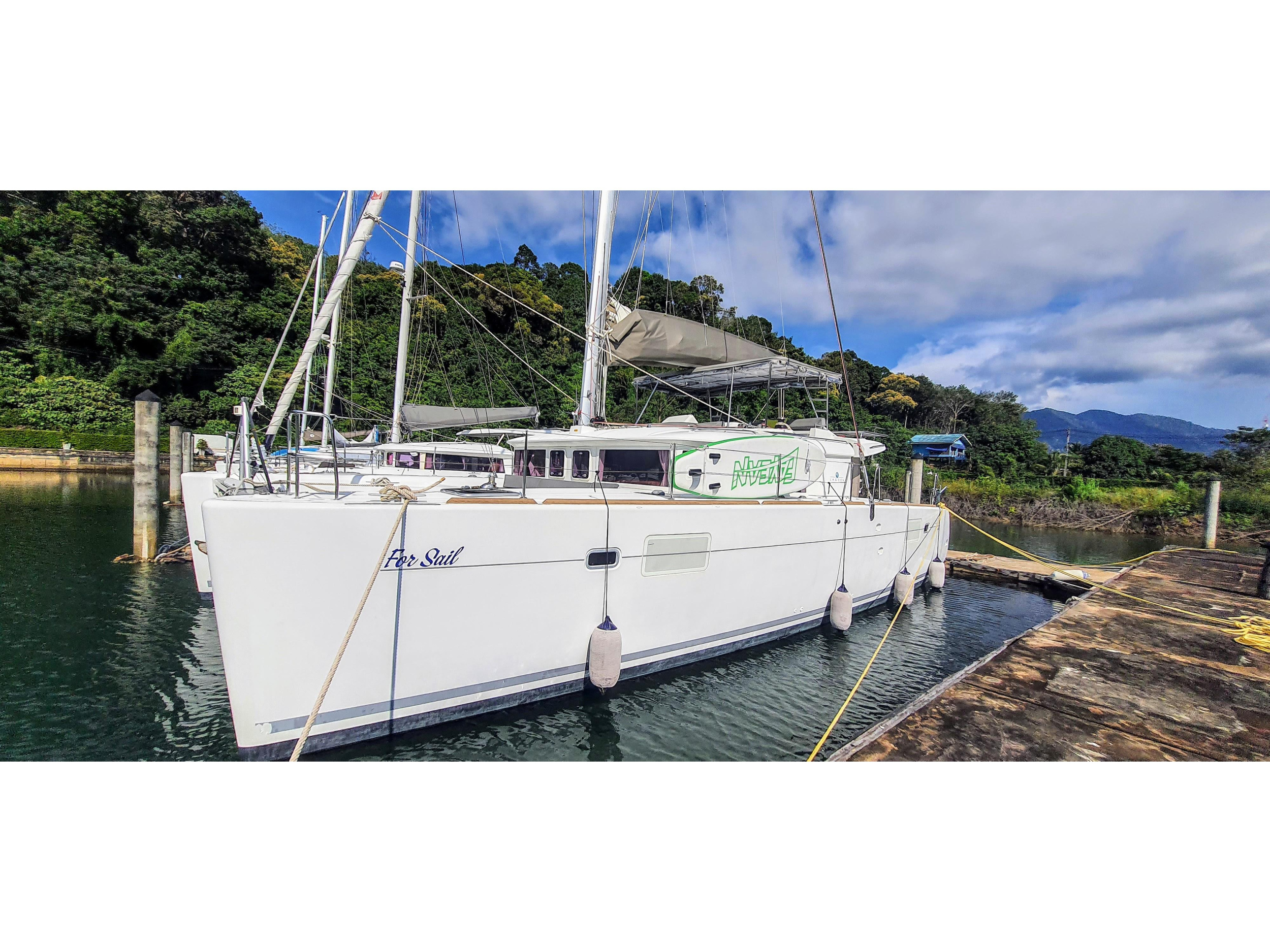 Lagoon 450 Fly — photo 1