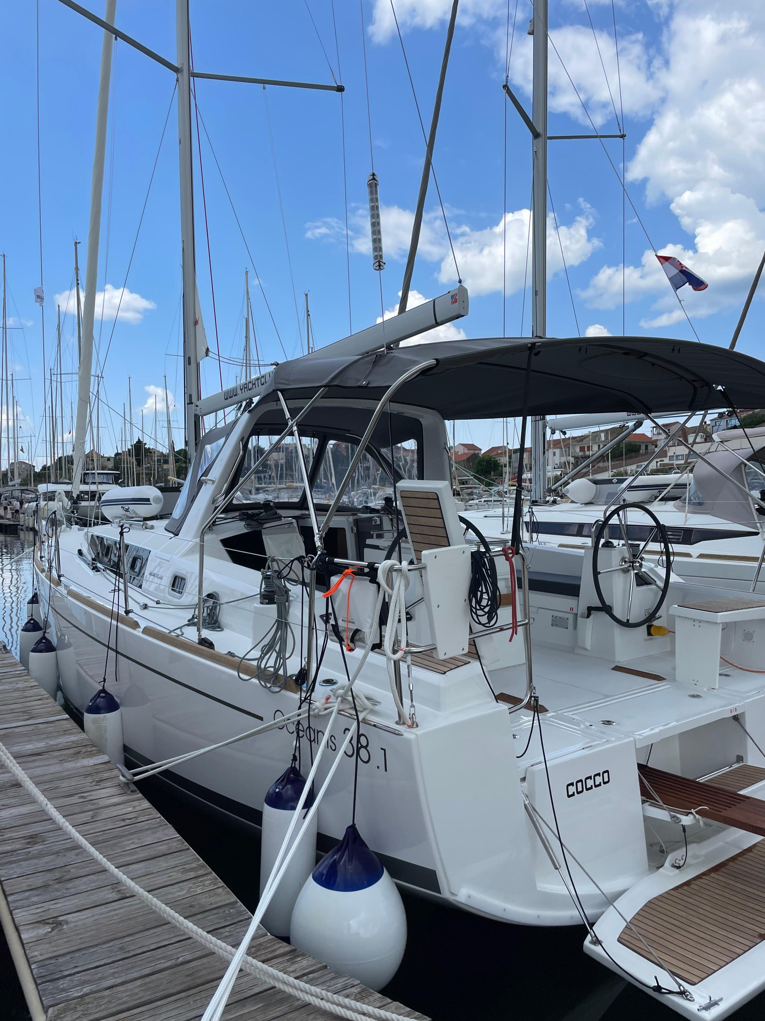 Oceanis 38.1 — photo 14
