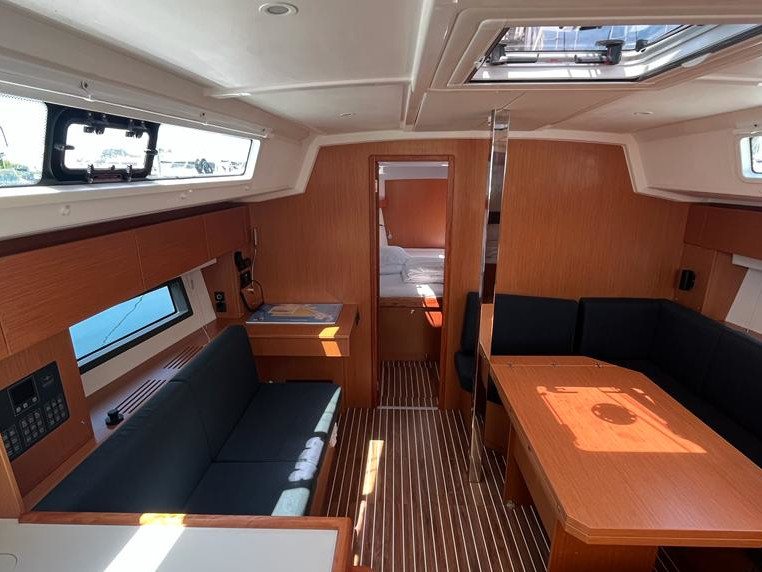 Bavaria C 42 — photo 5