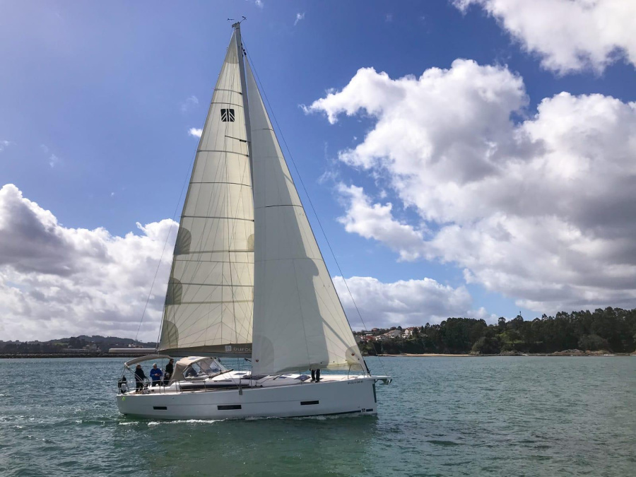 Dufour 430 Grand Large — photo 6