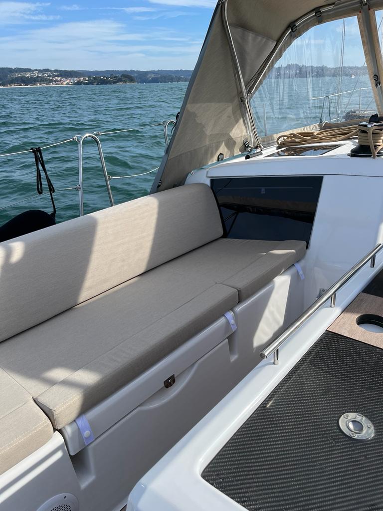 Dufour 430 Grand Large — photo 11