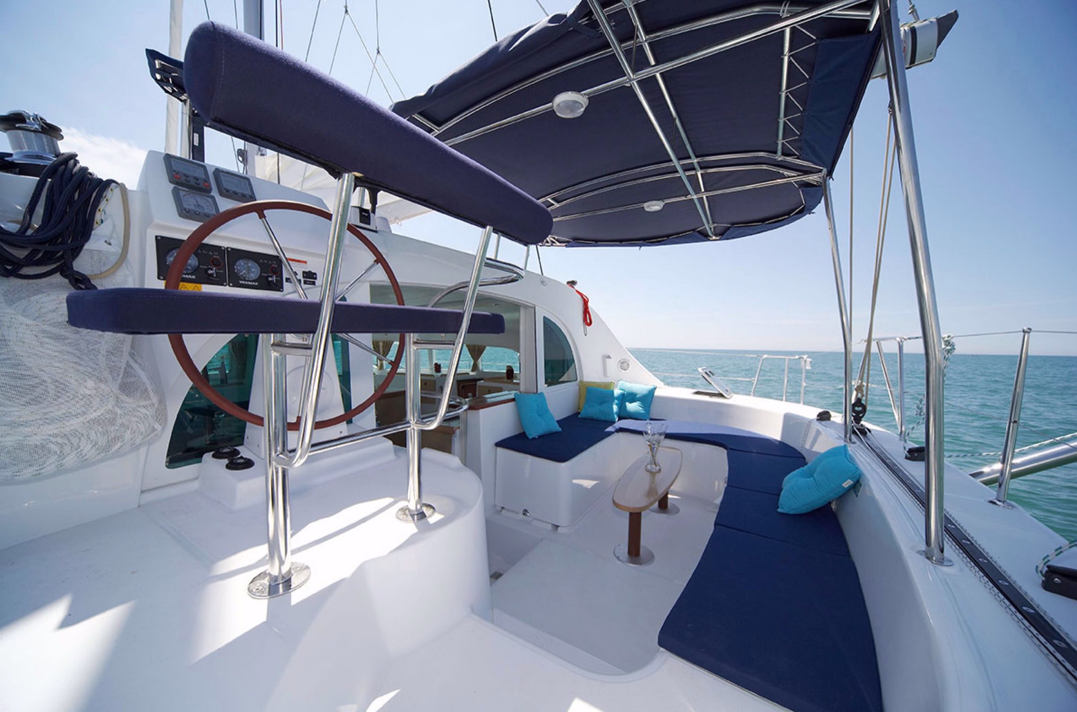 Lagoon 380 S2 — photo 4