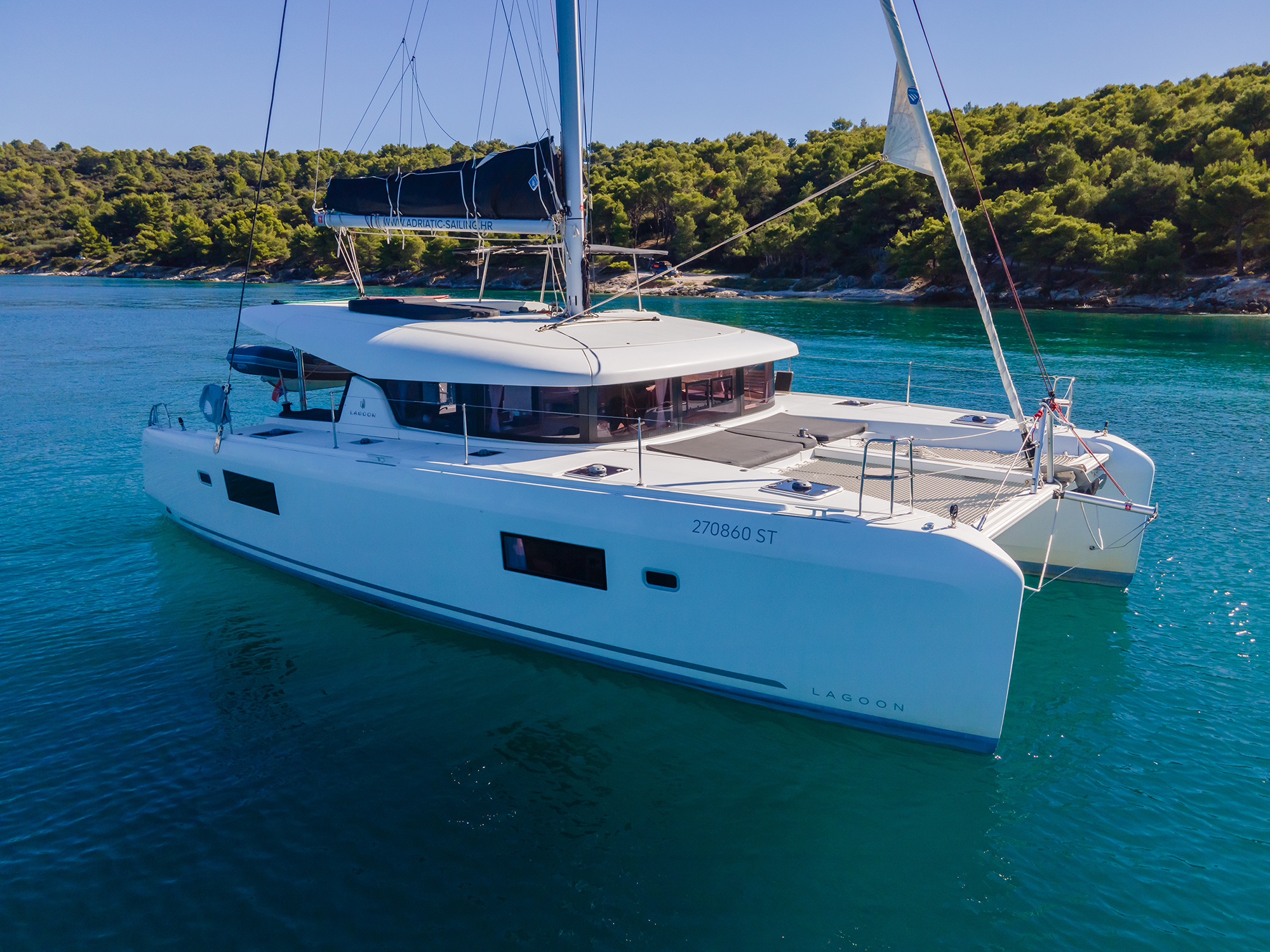 Lagoon 42 owner version — photo 13