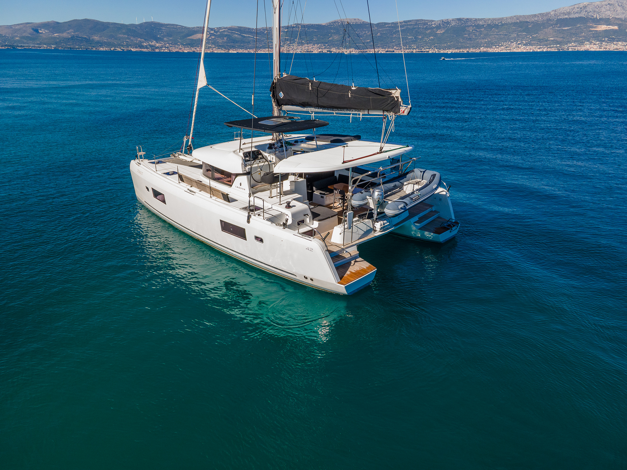 Lagoon 42 owner version — photo 27