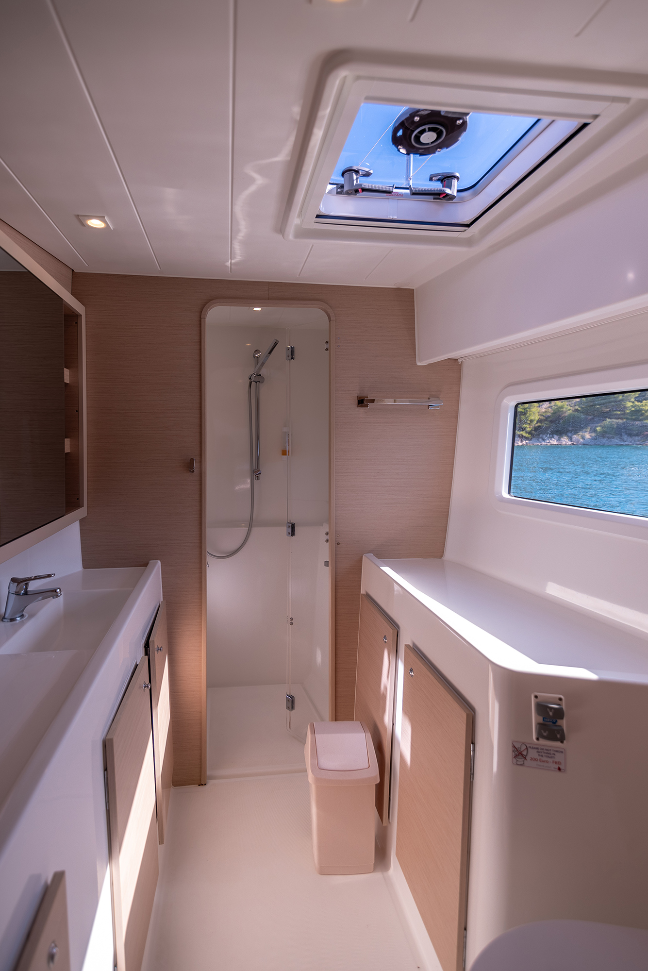 Lagoon 42 owner version — photo 20