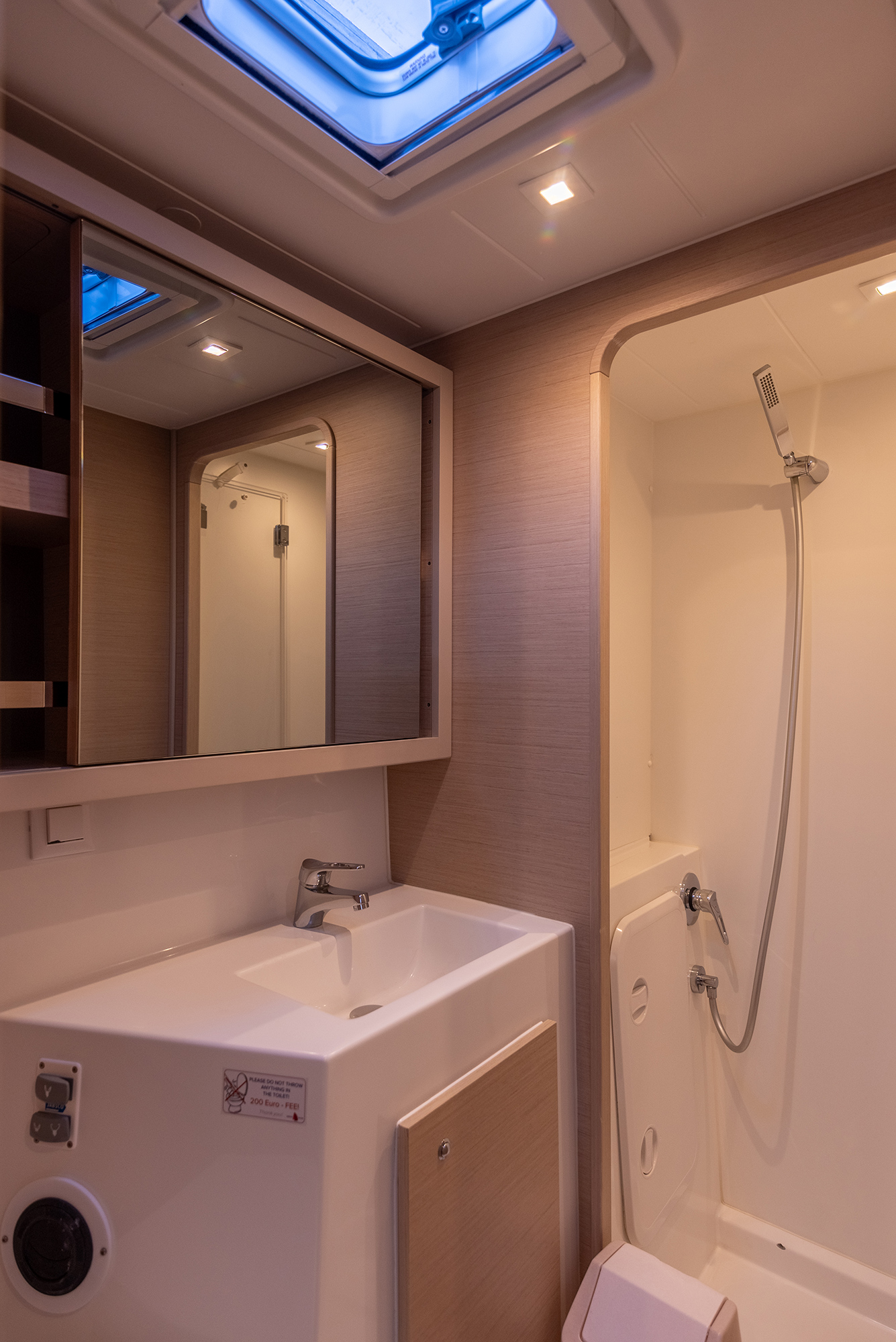 Lagoon 42 owner version — photo 45