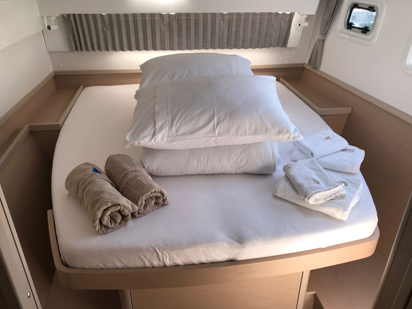 Lagoon 42 owner version — photo 19