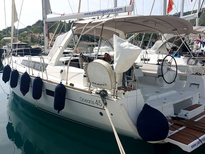 Oceanis 45 — photo 1